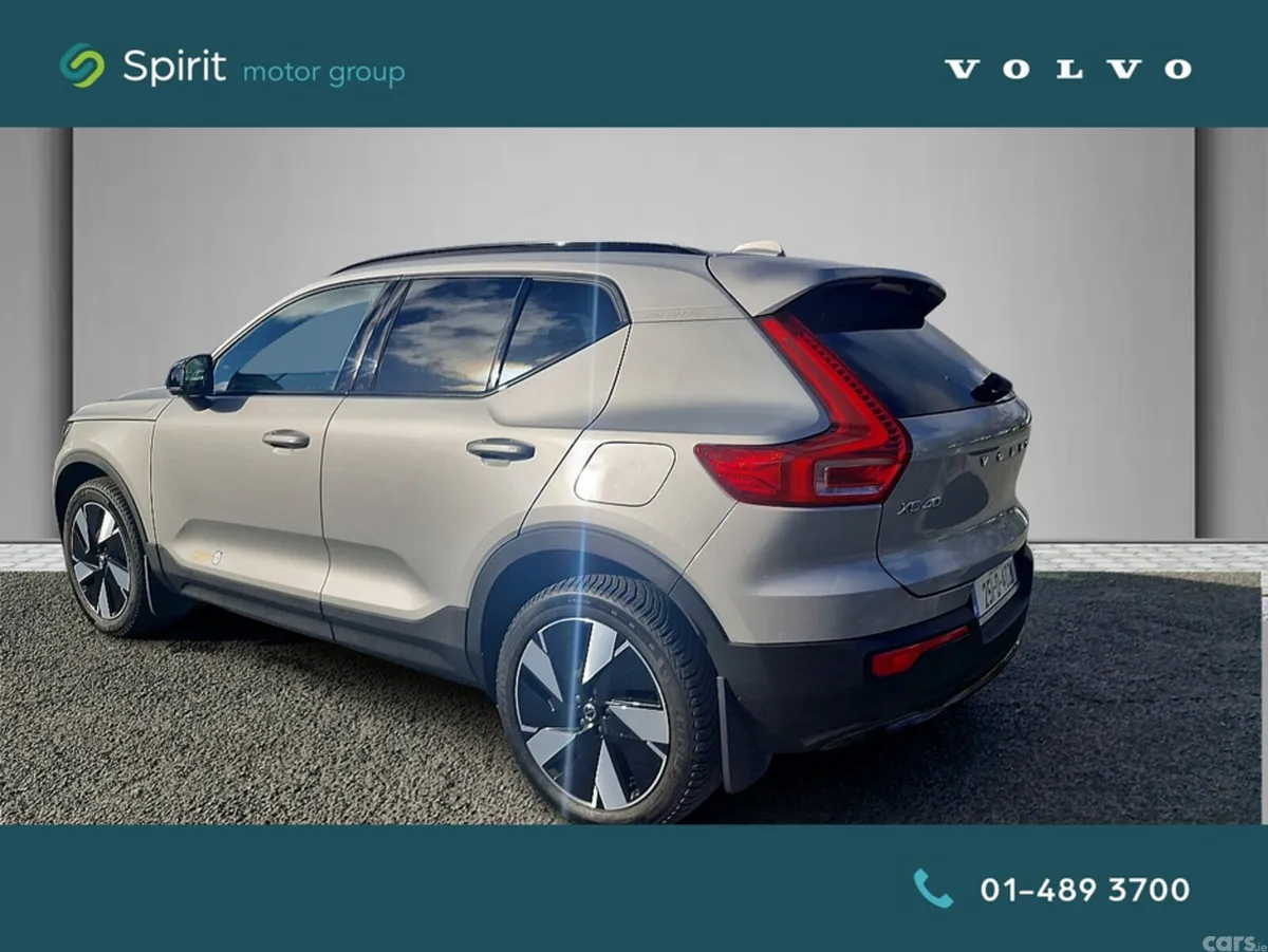 Volvo XC40 Hatchback, Electric, 2025, Silver