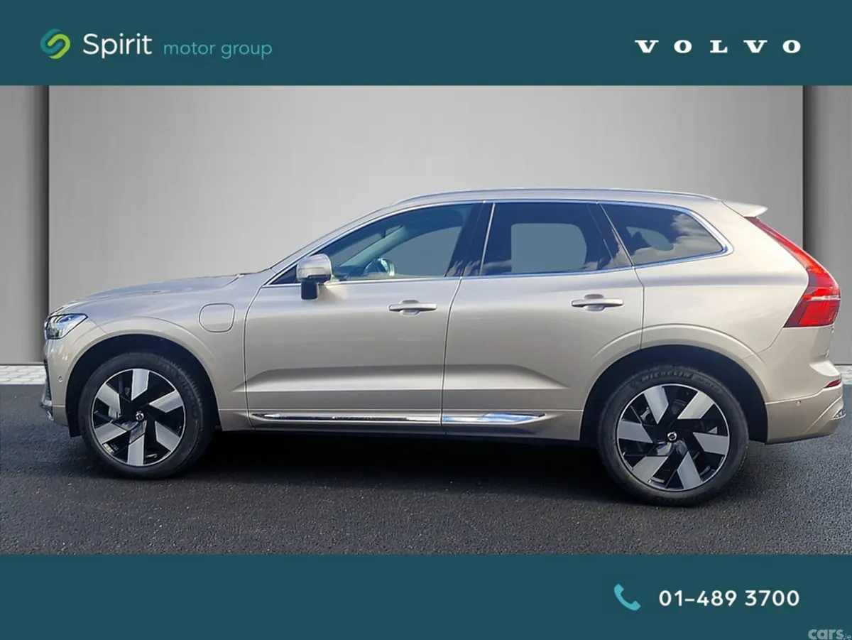 Volvo XC60 SUV, Petrol Plug-in Hybrid, 2026, Silver