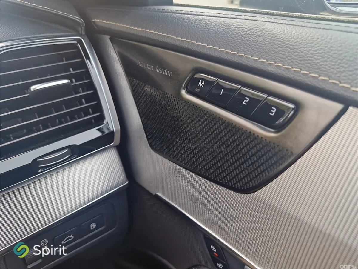 Volvo XC90 SUV, Petrol Plug-in Hybrid, 2021, Black