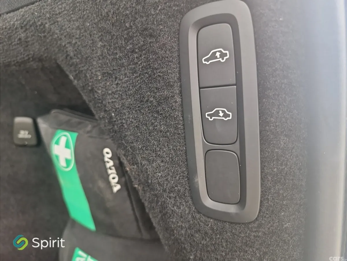 Volvo XC90 SUV, Petrol Plug-in Hybrid, 2021, Black
