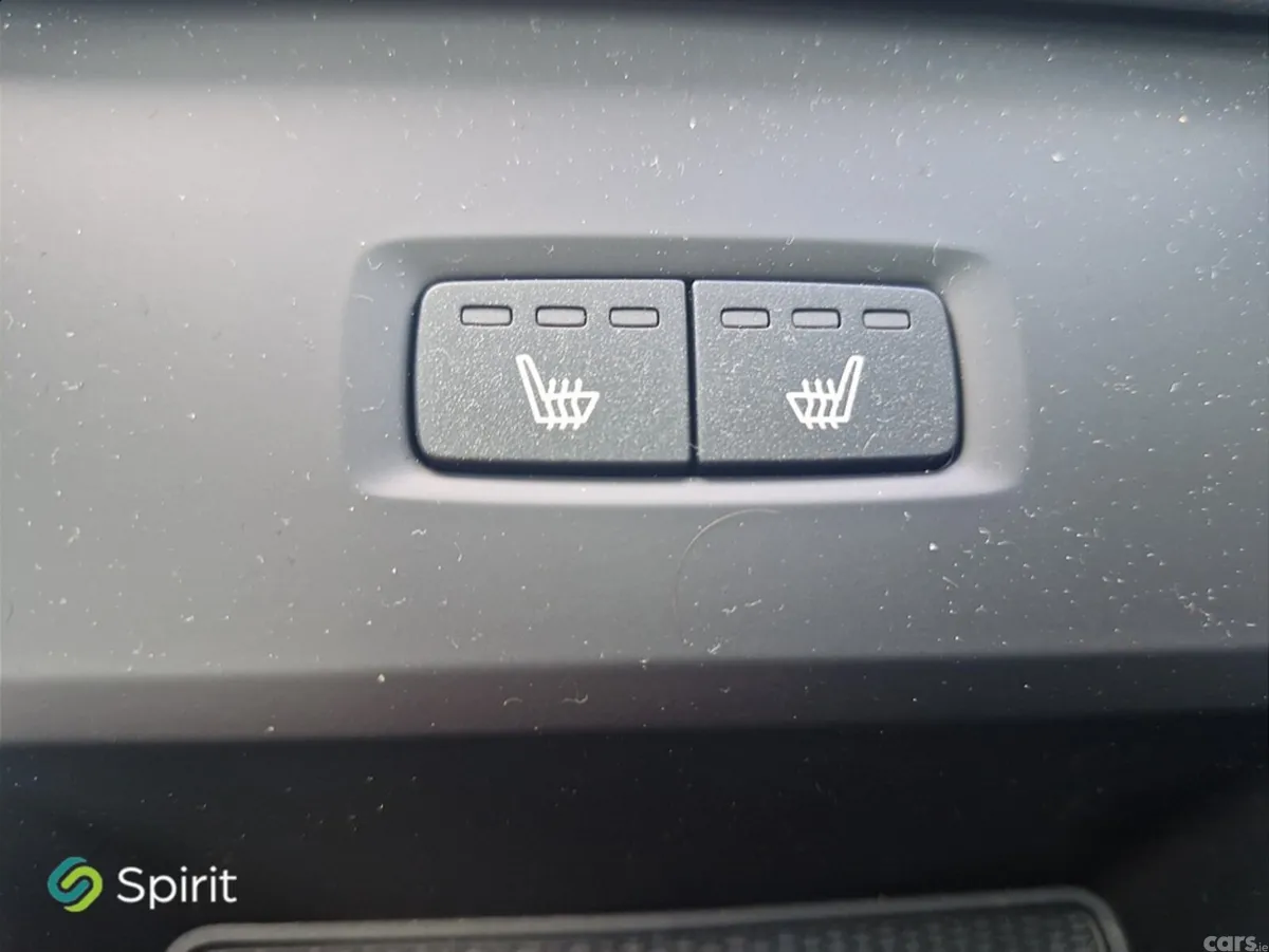 Volvo XC60 SUV, Petrol Plug-in Hybrid, 2026, Silver