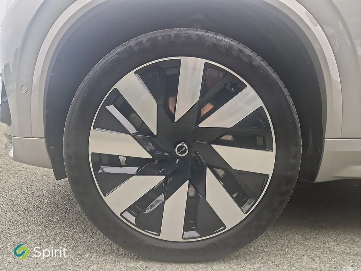 Volvo XC90 SUV, Petrol Plug-in Hybrid, 2025, Silver