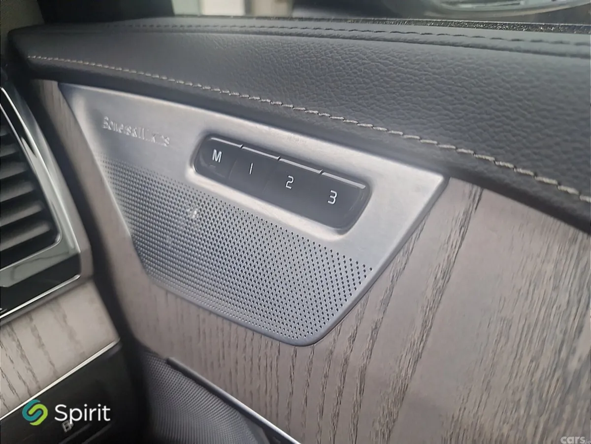 Volvo XC90 SUV, Petrol Plug-in Hybrid, 2025, Silver