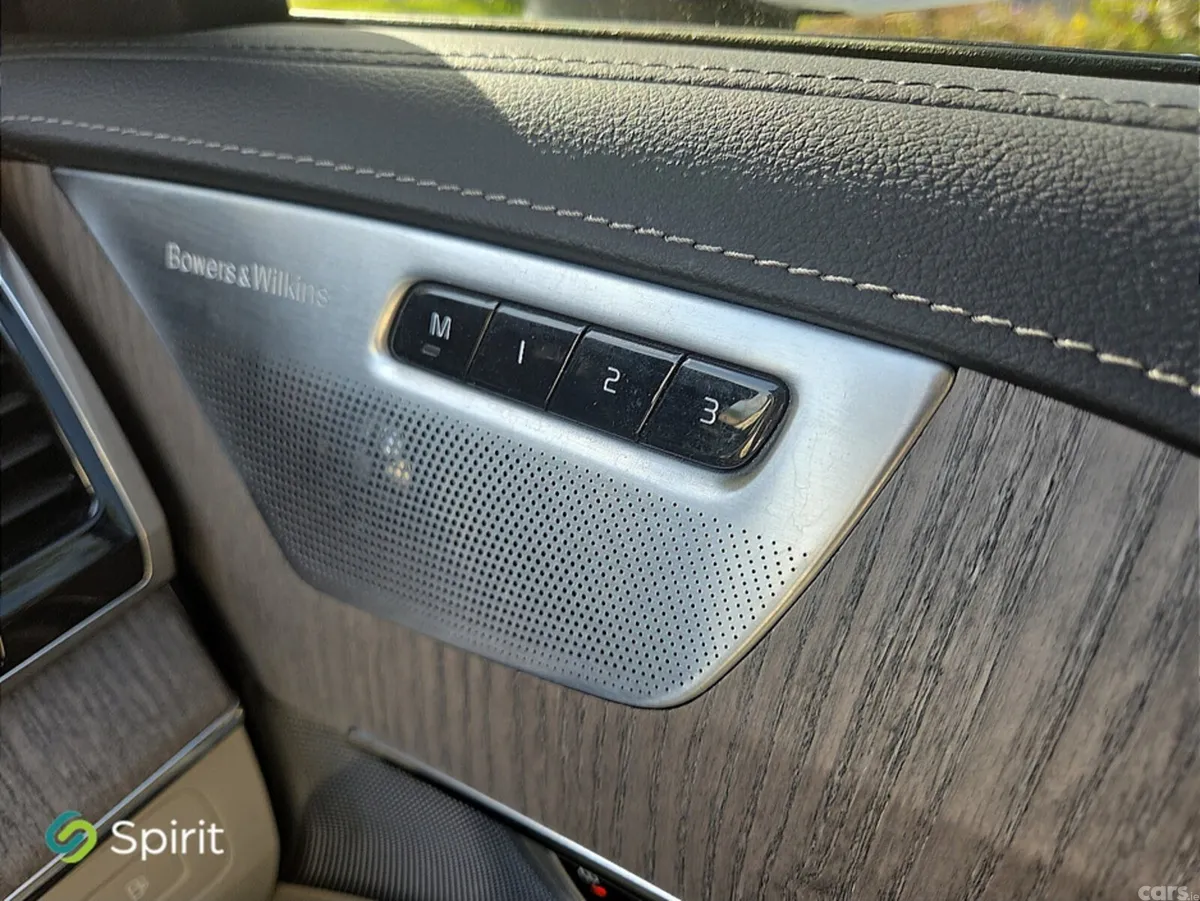Volvo XC90 MPV, Petrol Plug-in Hybrid, 2022, White