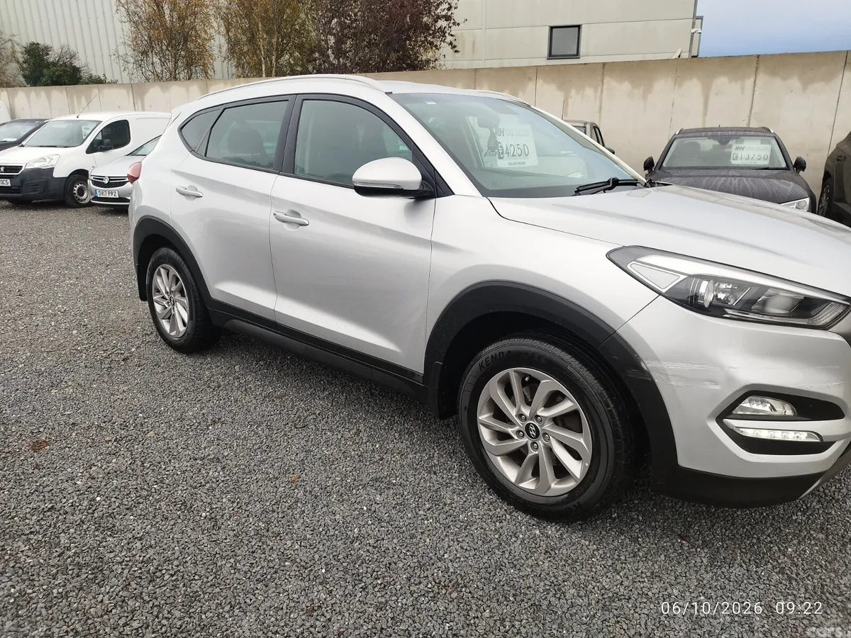 Hyundai Tucson SUV, Diesel, 2016, Silver