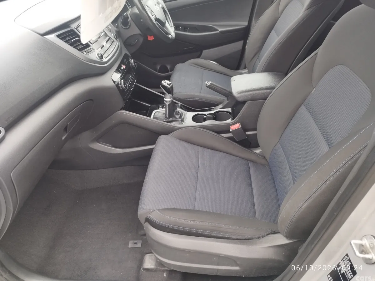 Hyundai Tucson SUV, Diesel, 2016, Silver