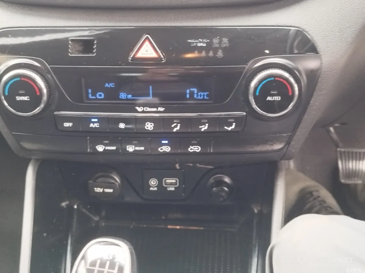 Hyundai Tucson SUV, Diesel, 2016, Silver