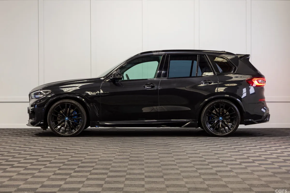 BMW X5 SUV, Petrol Plug-in Hybrid, 2023, Black