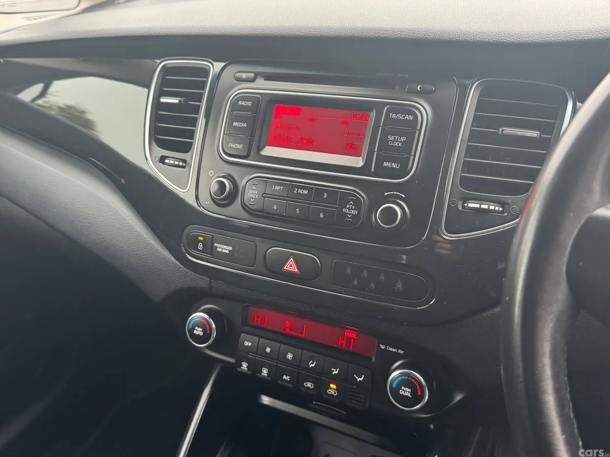 Kia Carens MPV, Diesel, 2017, White