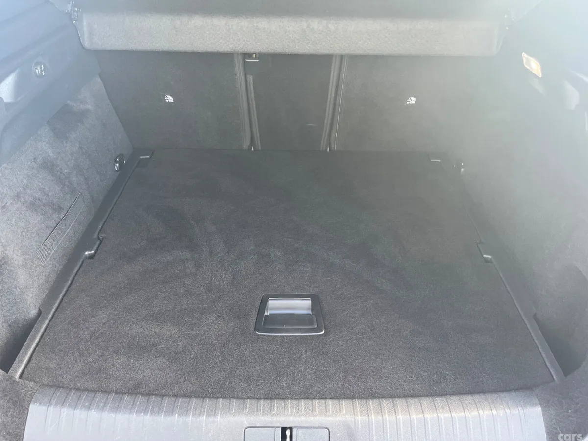 Peugeot 3008 MPV, Petrol Hybrid, 2024, Grey