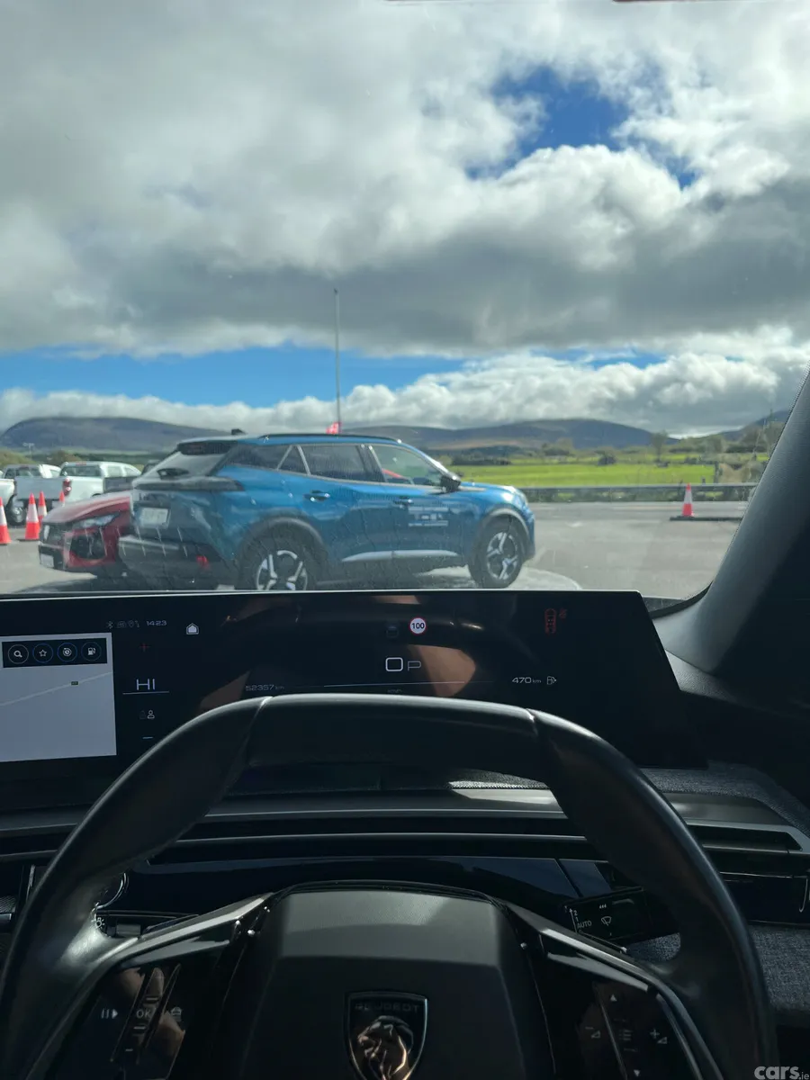 Peugeot 3008 MPV, Petrol Hybrid, 2024, Grey