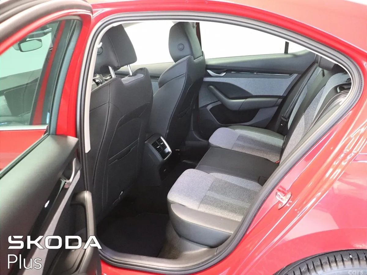 Skoda Octavia Saloon, Diesel, 2026, Red