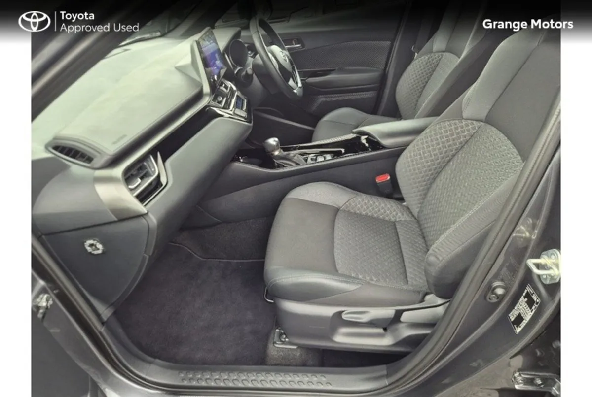 Toyota C-HR SUV, Petrol Hybrid, 2023, Grey