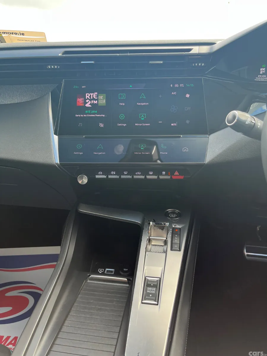 Peugeot 308 Hatchback, Diesel, 2023, Green