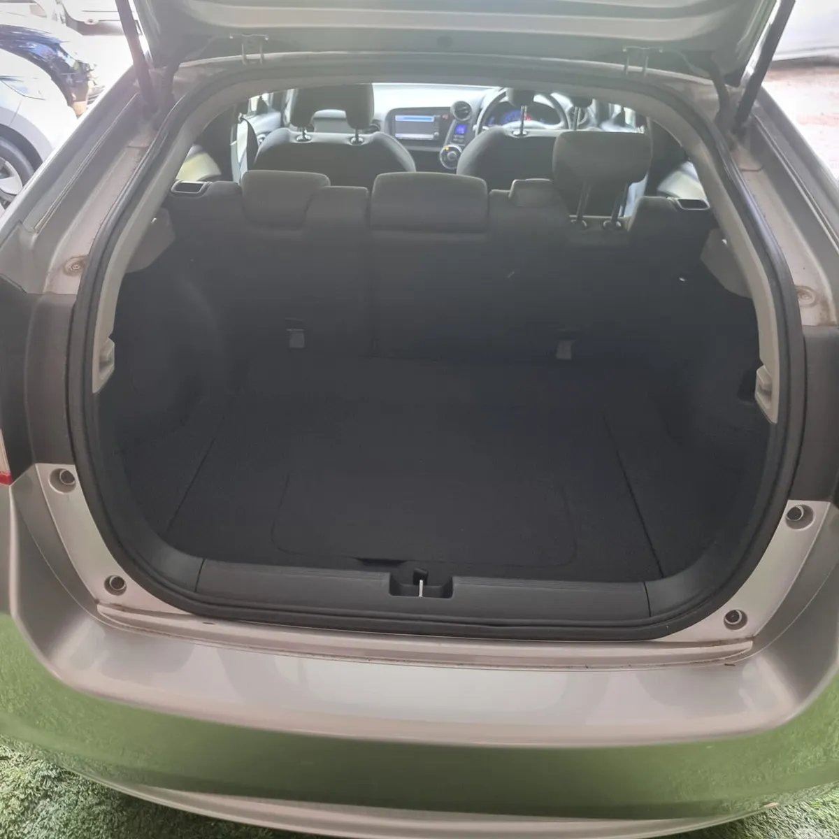 Honda Insight Saloon, Petrol Hybrid, 2011, Silver