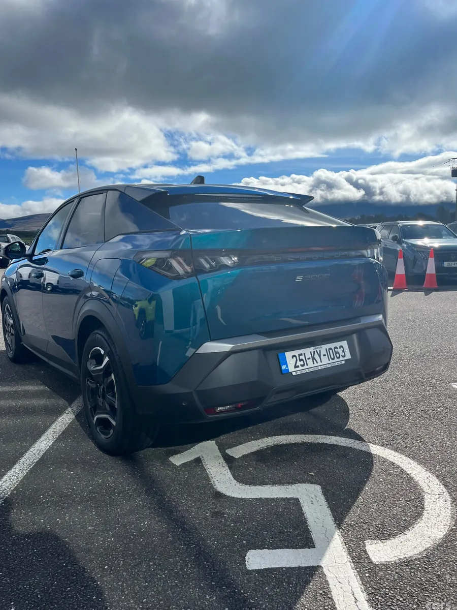 Peugeot 3008 MPV, Electric, 2025, Blue
