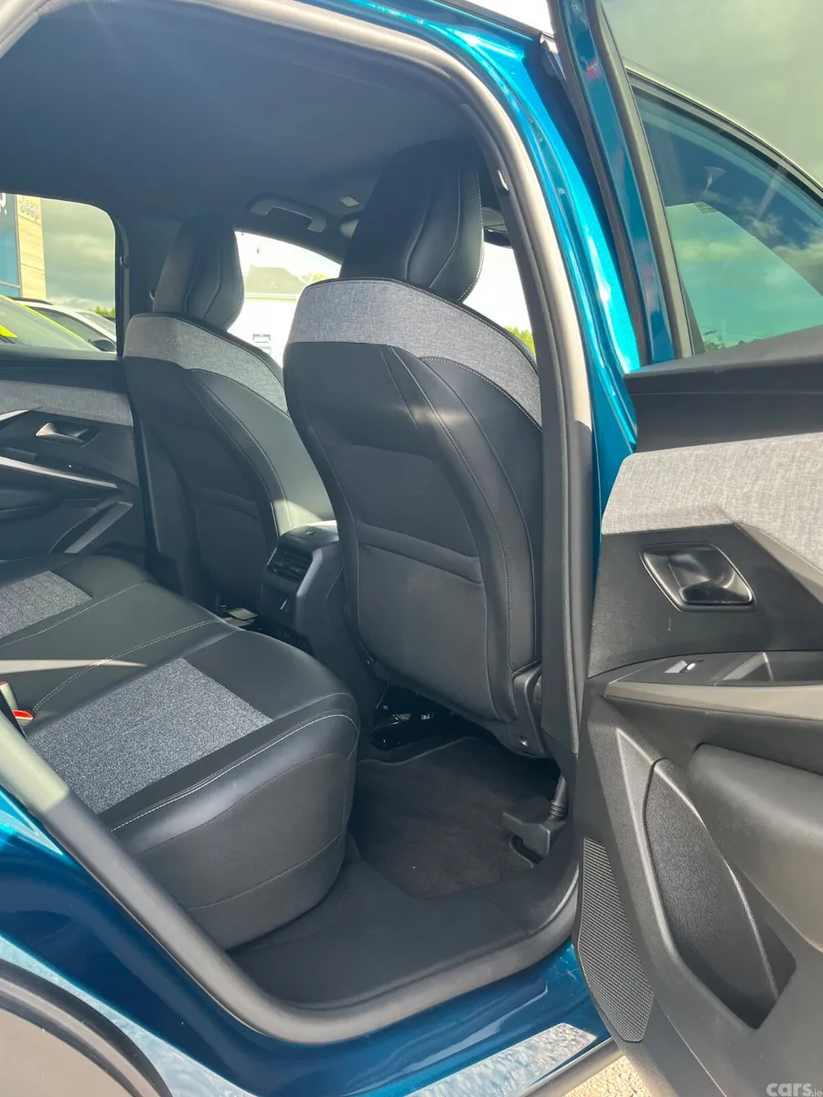 Peugeot 3008 MPV, Electric, 2025, Blue