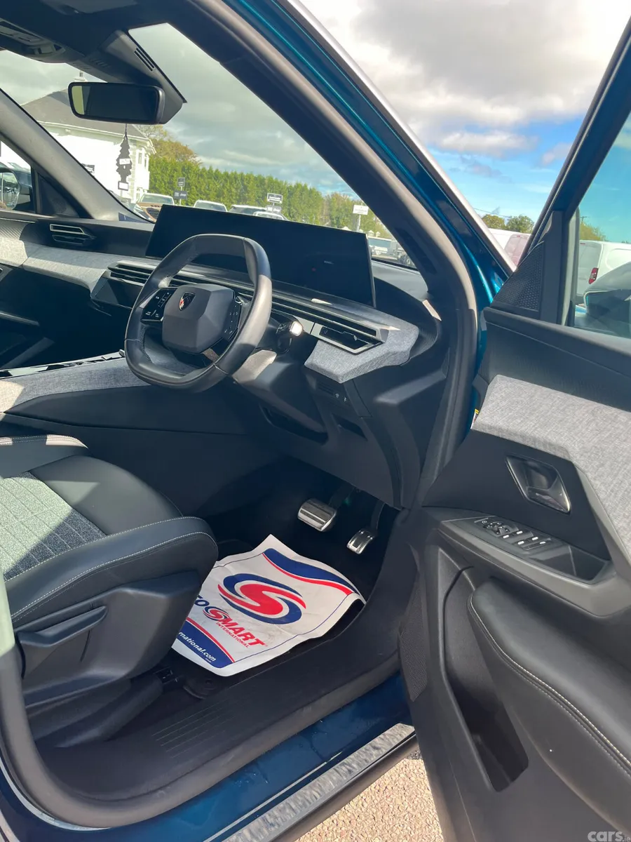 Peugeot 3008 MPV, Electric, 2025, Blue