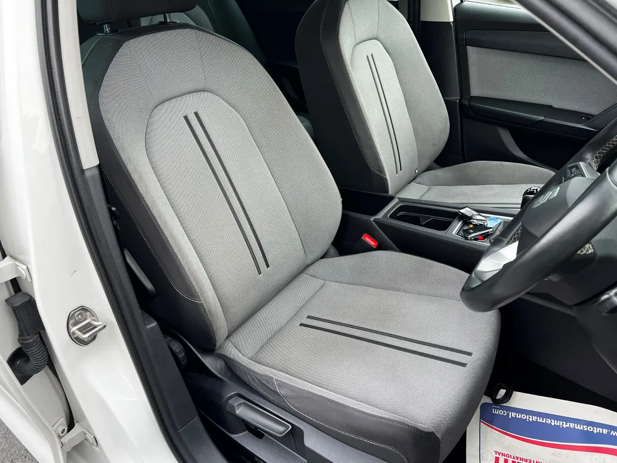 SEAT Leon Estate, Diesel, 2022, White