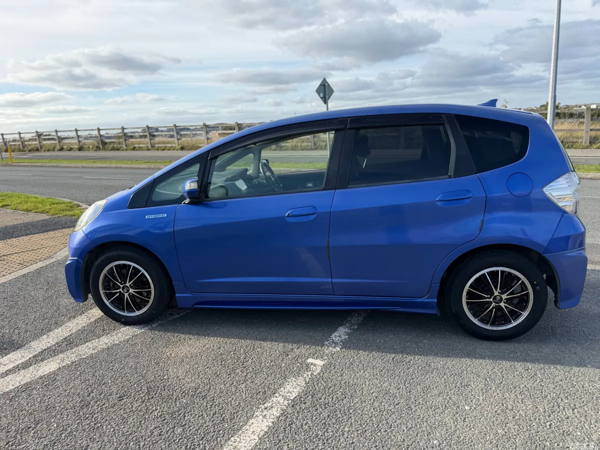 Honda Fit Hatchback, Petrol Hybrid, 2013, Blue