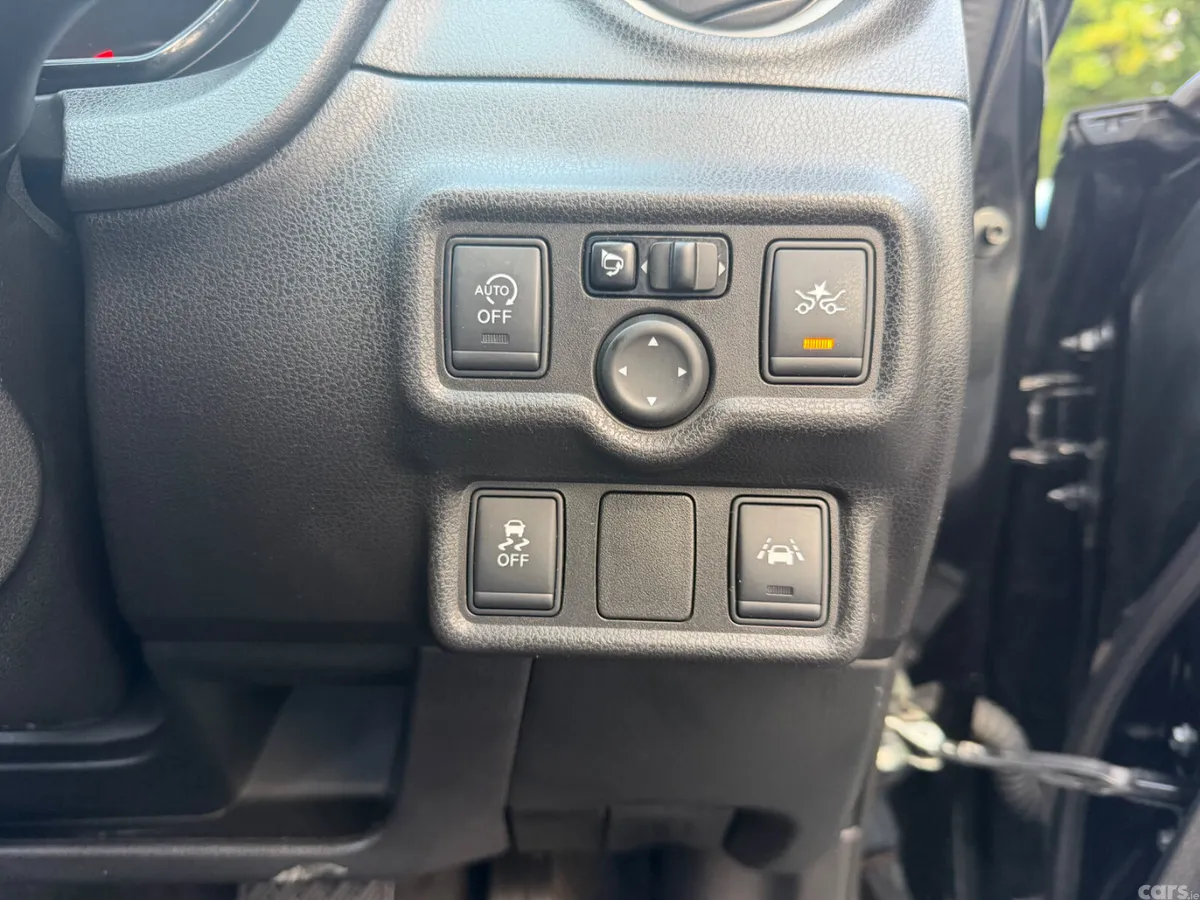 Nissan Note MPV, Petrol, 2015, Black