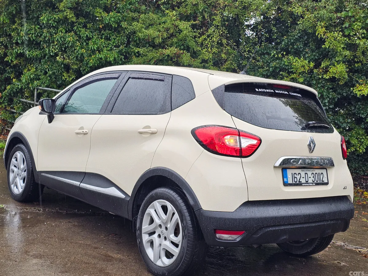 Renault Captur Hatchback, Diesel, 2016, Beige
