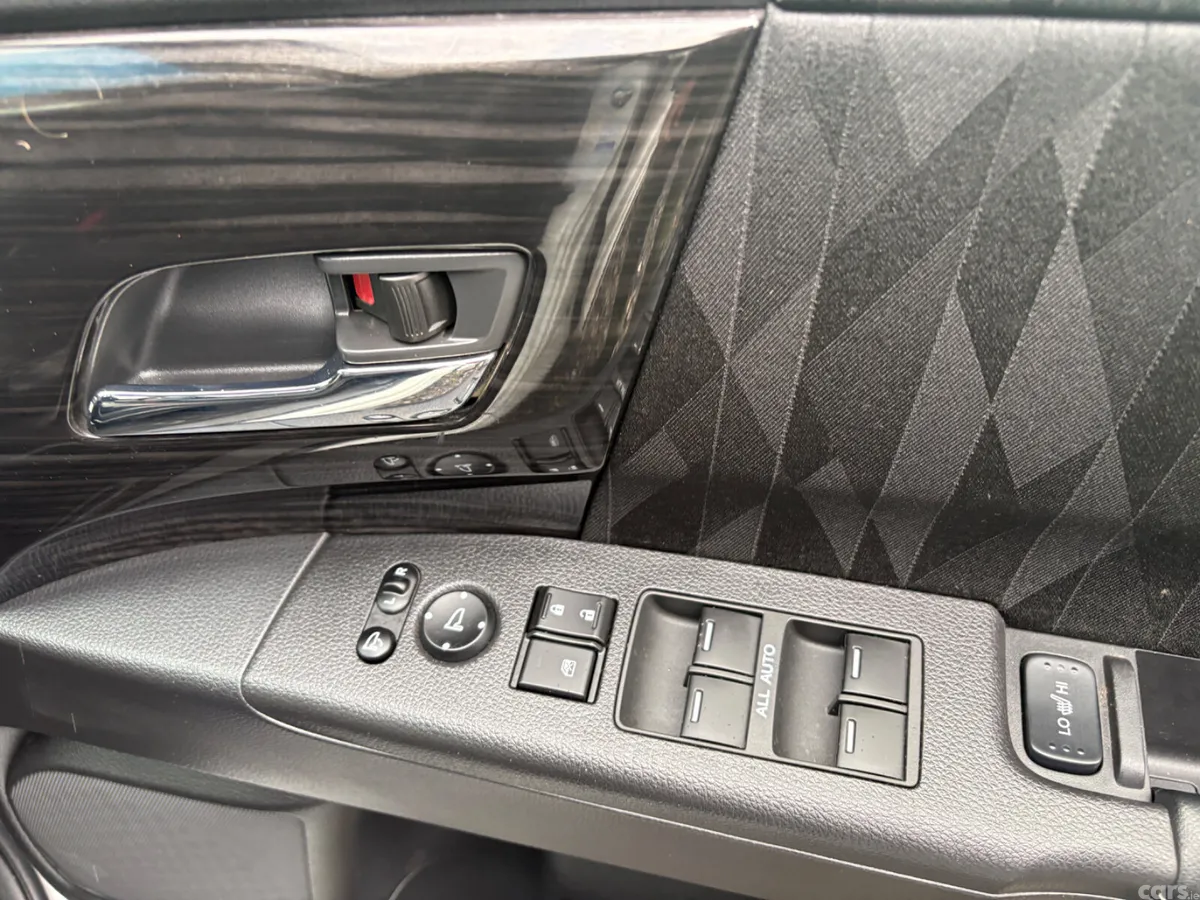 Honda Odyssey MPV, Petrol Hybrid, 2019, White