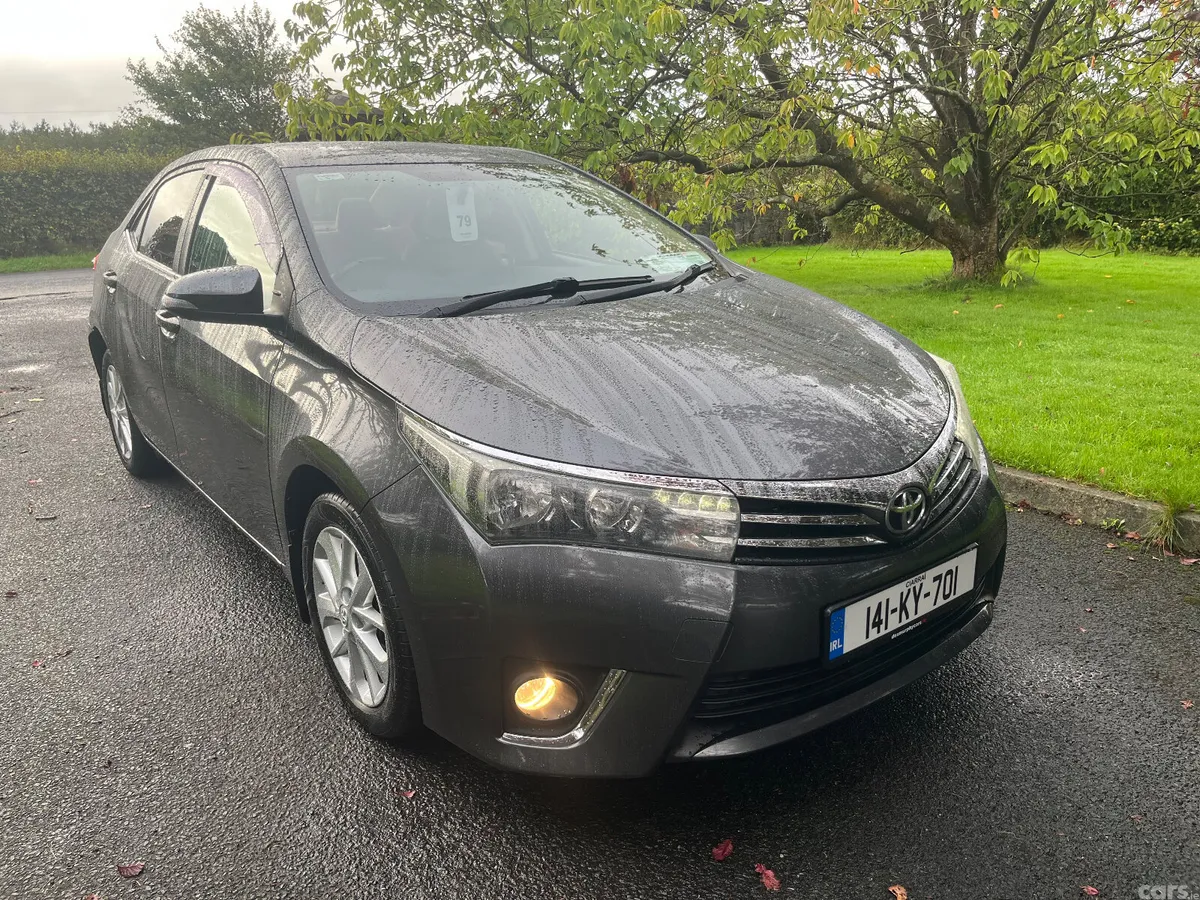 Toyota Corolla Saloon, Diesel, 2014, Grey