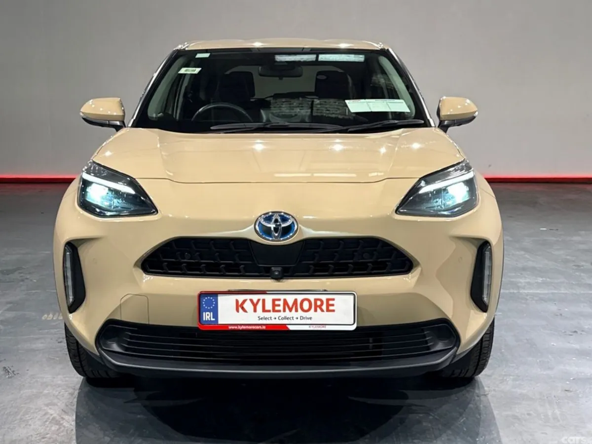 Toyota Yaris Cross SUV, Petrol Hybrid, 2023, Beige
