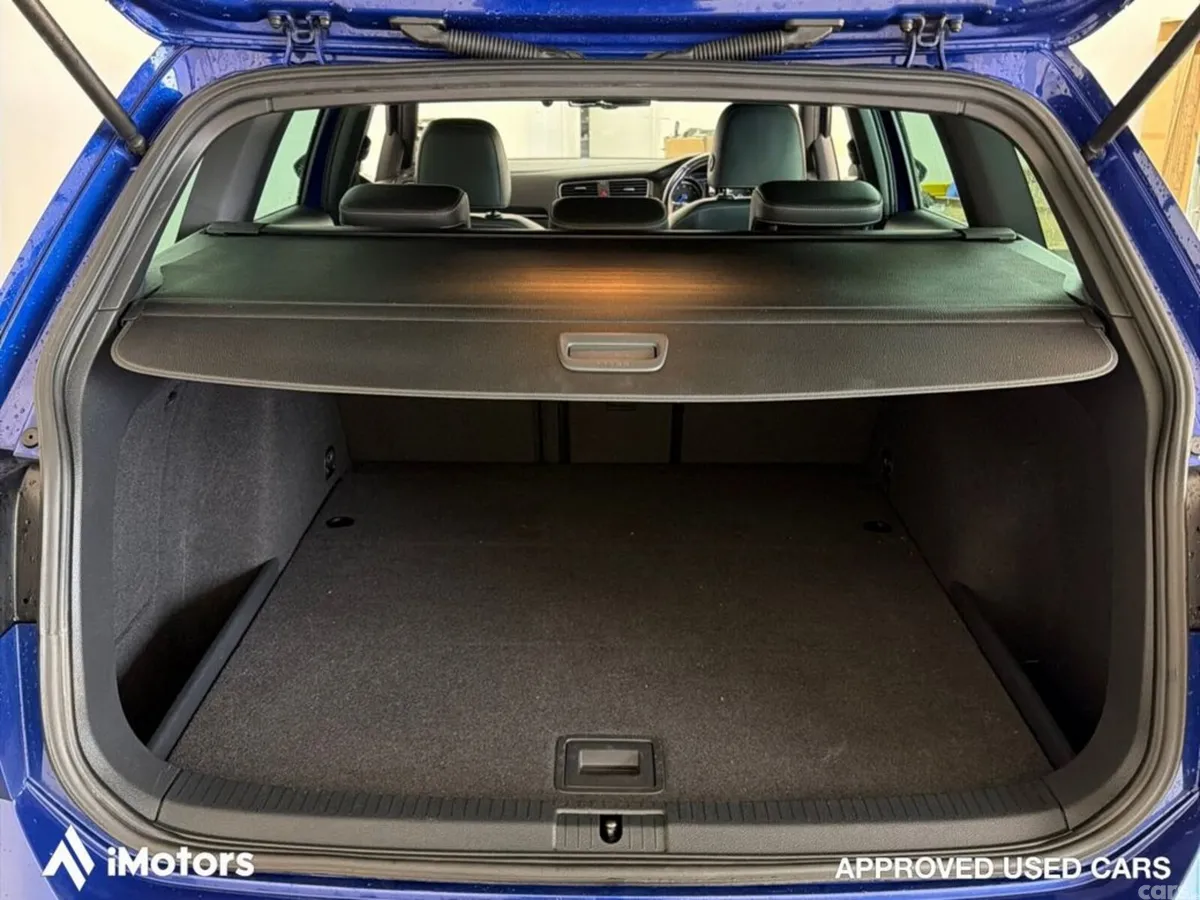 Volkswagen Golf Estate, Petrol, 2016, Blue