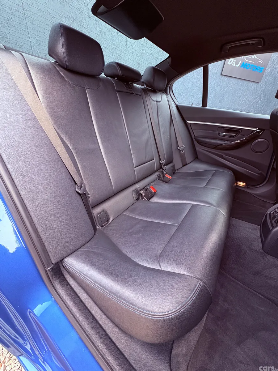 BMW 3-Series Saloon, Petrol, 2018, Blue