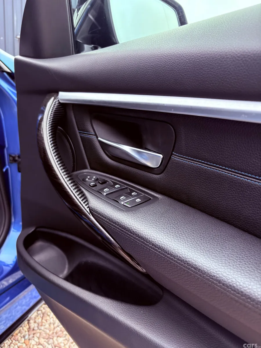 BMW 3-Series Saloon, Petrol, 2018, Blue