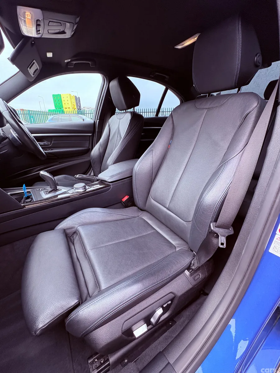 BMW 3-Series Saloon, Petrol, 2018, Blue
