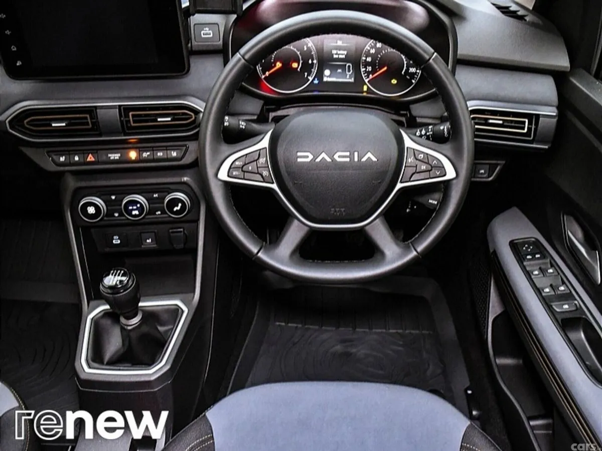 Dacia Sandero Stepway SUV, Petrol, 2026, Blue