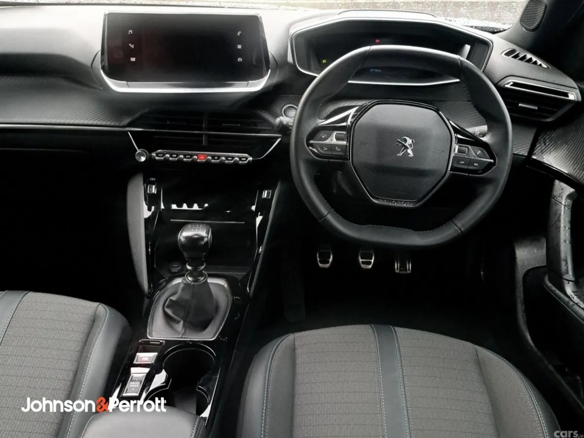 Peugeot 2008 MPV, Petrol, 2023, Grey