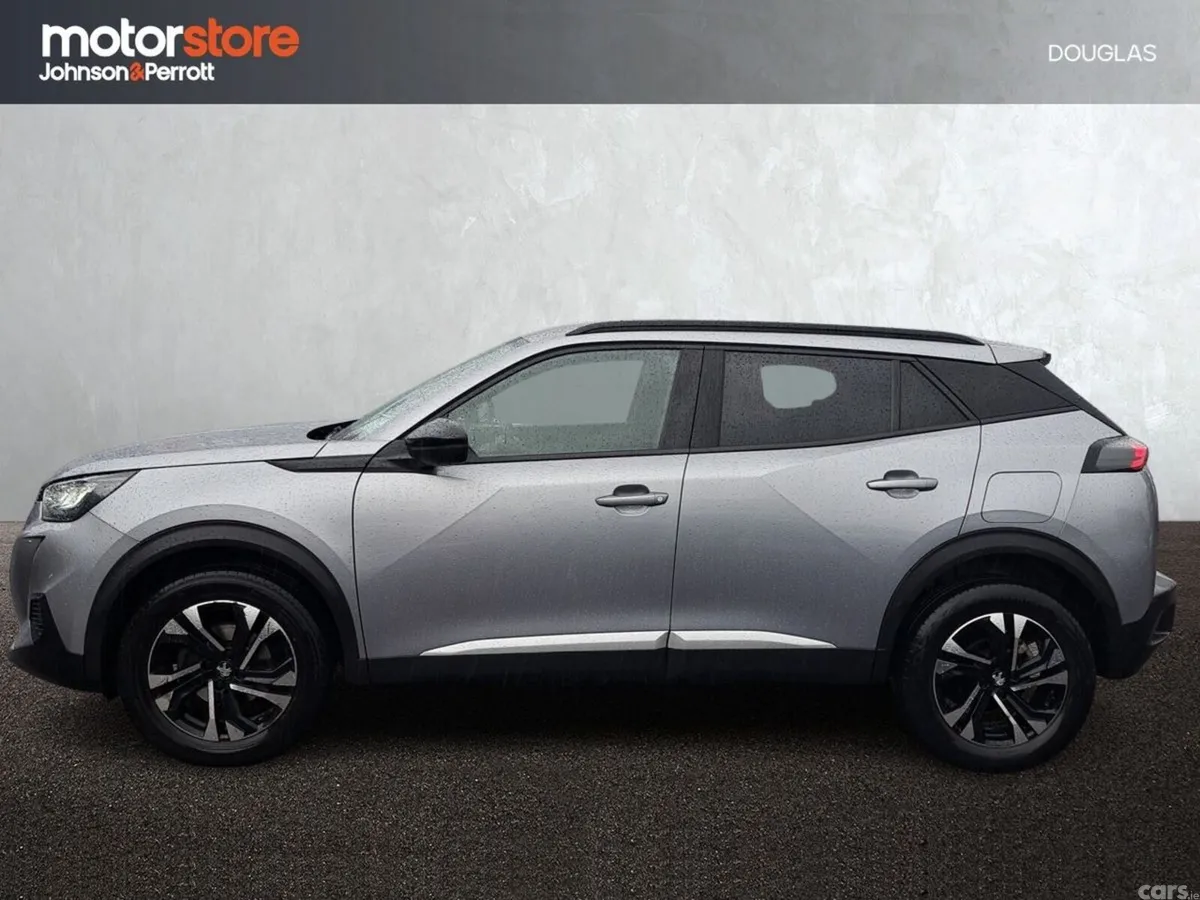 Peugeot 2008 MPV, Petrol, 2023, Grey