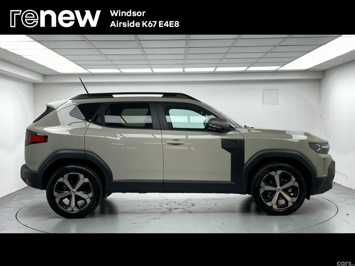 Dacia Duster SUV, Petrol Hybrid, 2026, Brown