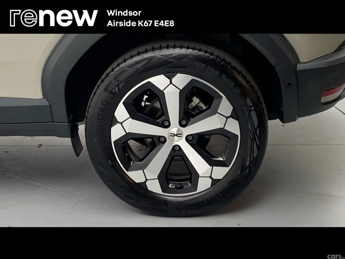 Dacia Duster SUV, Petrol Hybrid, 2026, Brown