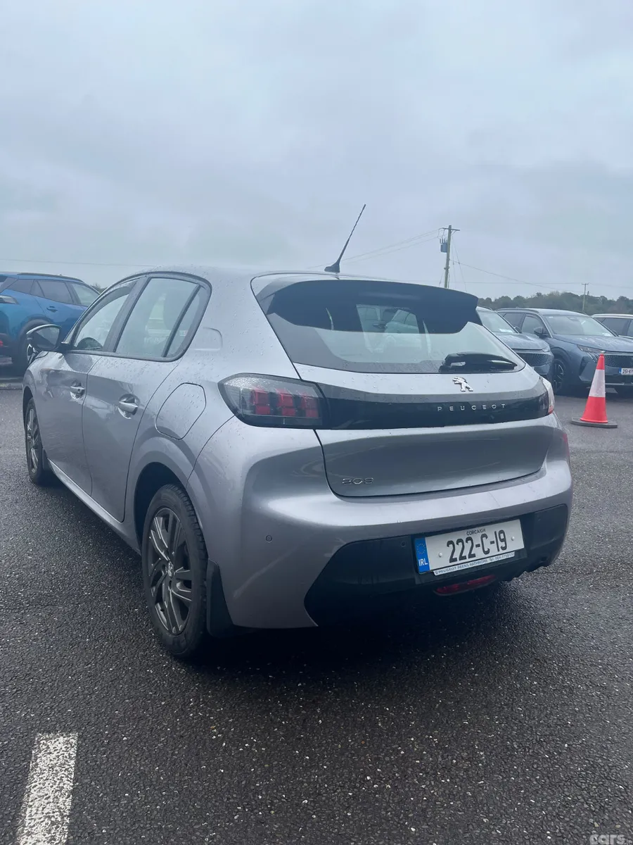 Peugeot 208 Hatchback, Diesel, 2022, Grey