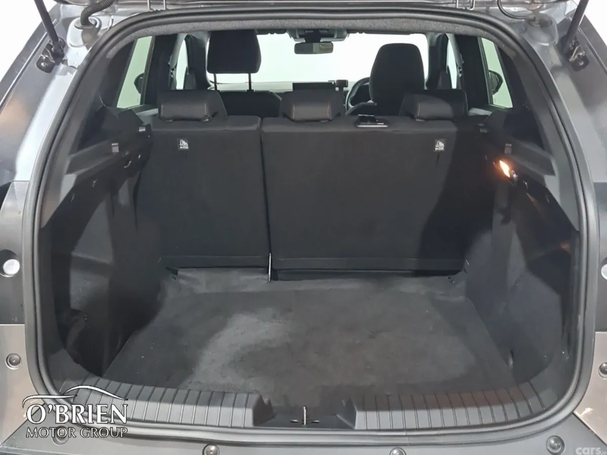 Dacia Duster SUV, Petrol Hybrid, 2026, Grey