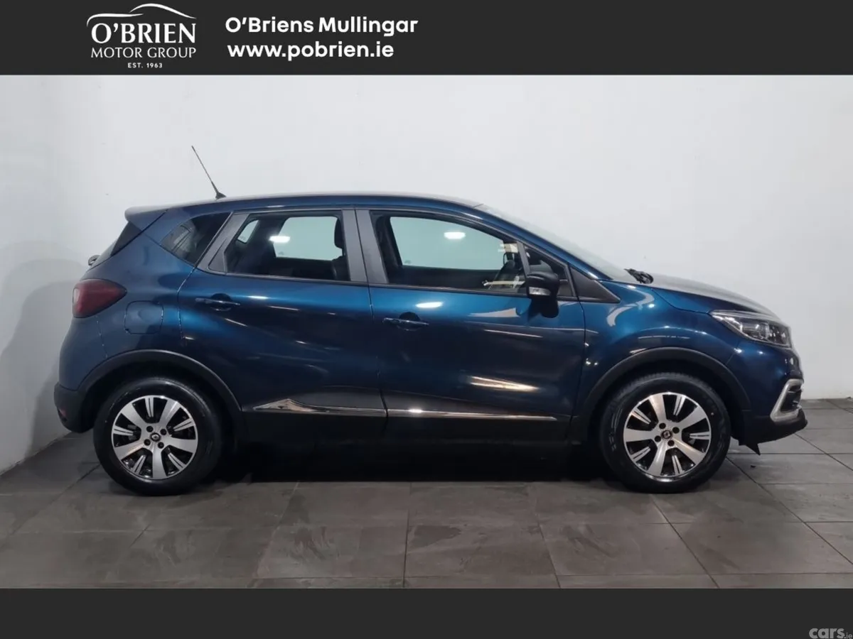 Renault Captur Hatchback, Petrol, 2020, Blue