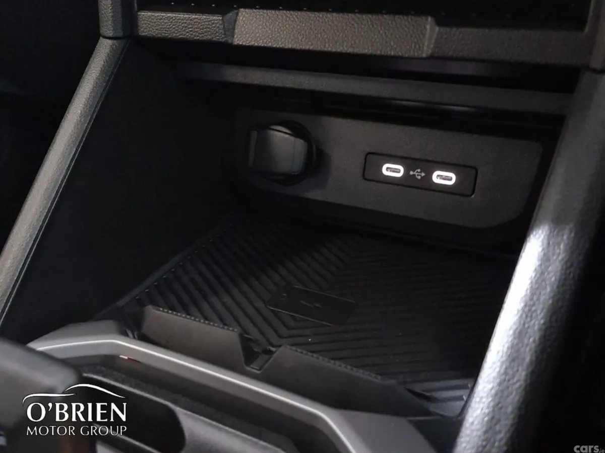 Dacia Duster SUV, Petrol Hybrid, 2026, Grey