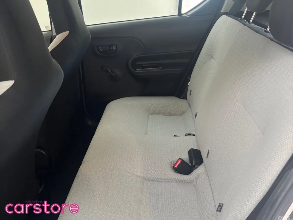 Toyota Aqua Hatchback, Petrol Hybrid, 2021, White