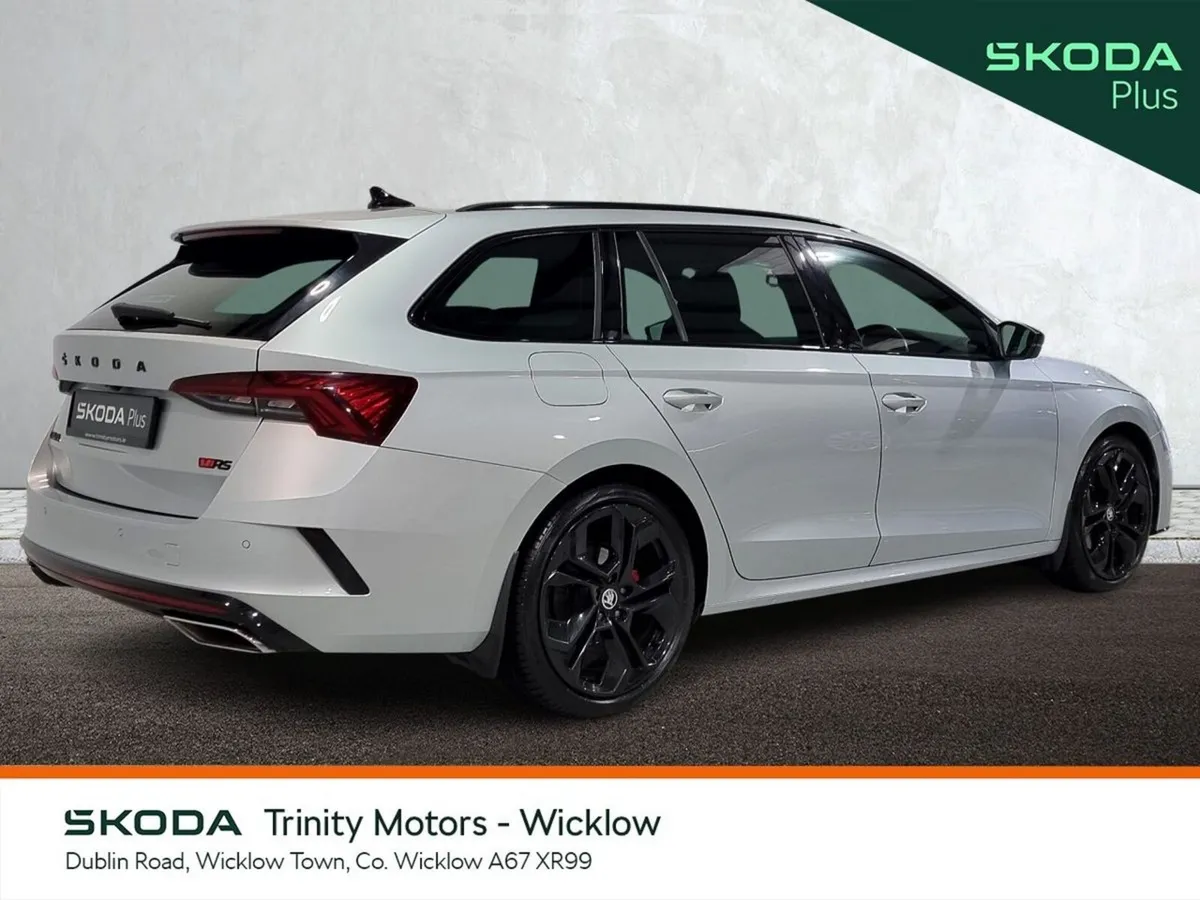 Skoda Octavia Estate, Diesel, 2024, Silver