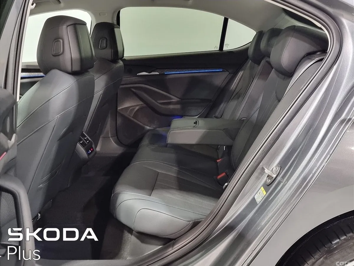 Skoda Superb Saloon, Diesel, 2025, Grey