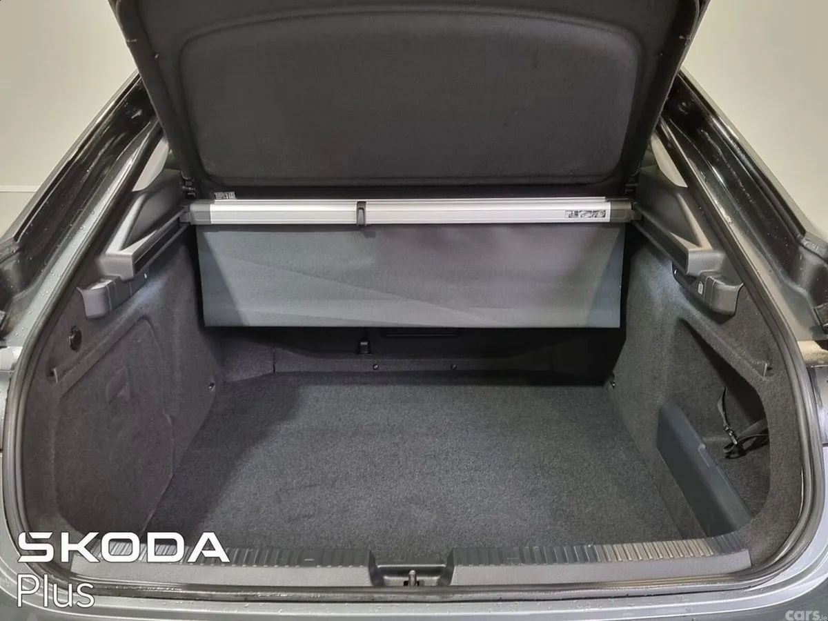 Skoda Superb Saloon, Diesel, 2025, Grey