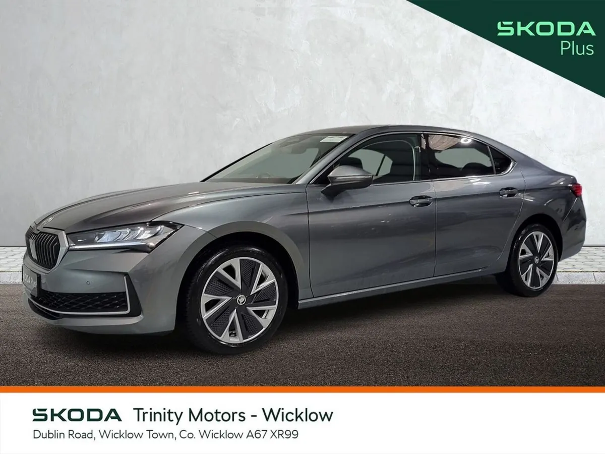 Skoda Superb Saloon, Diesel, 2025, Grey