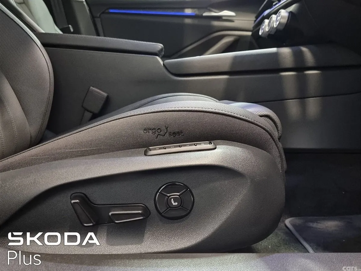 Skoda Superb Saloon, Diesel, 2025, Grey