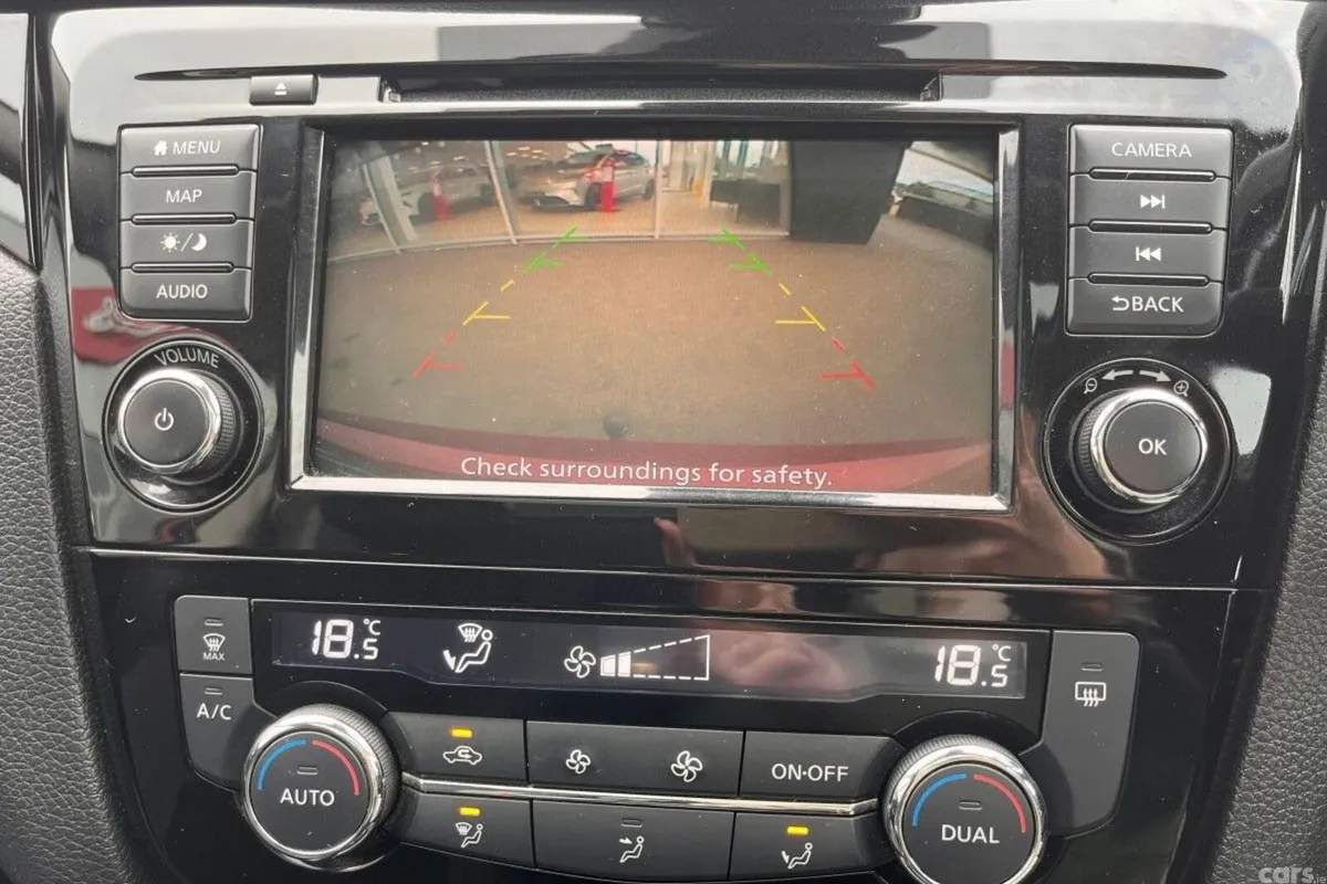 Nissan Qashqai SUV, Petrol, 2019, Red