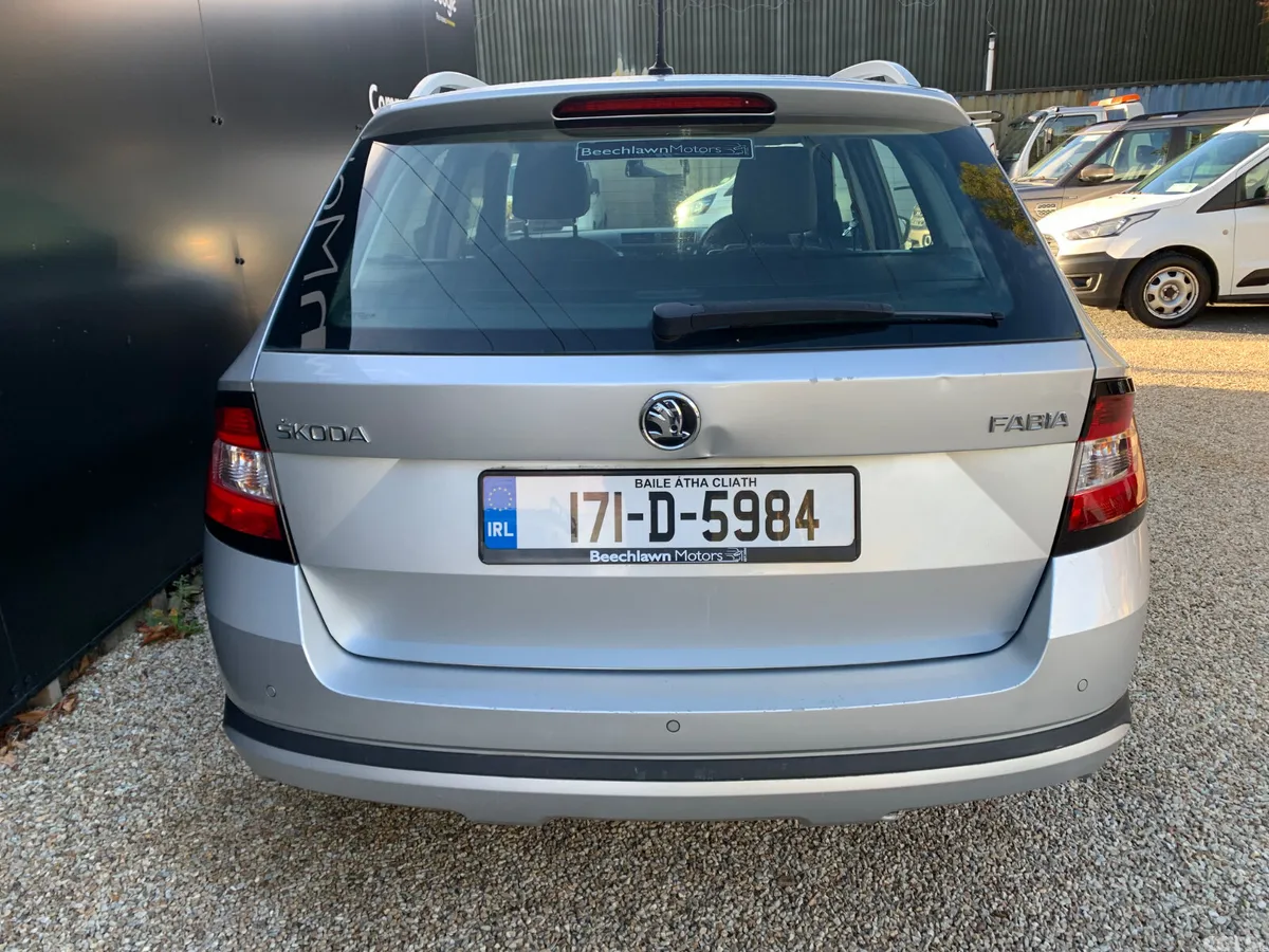 Skoda Fabia Estate, Petrol, 2017, Grey